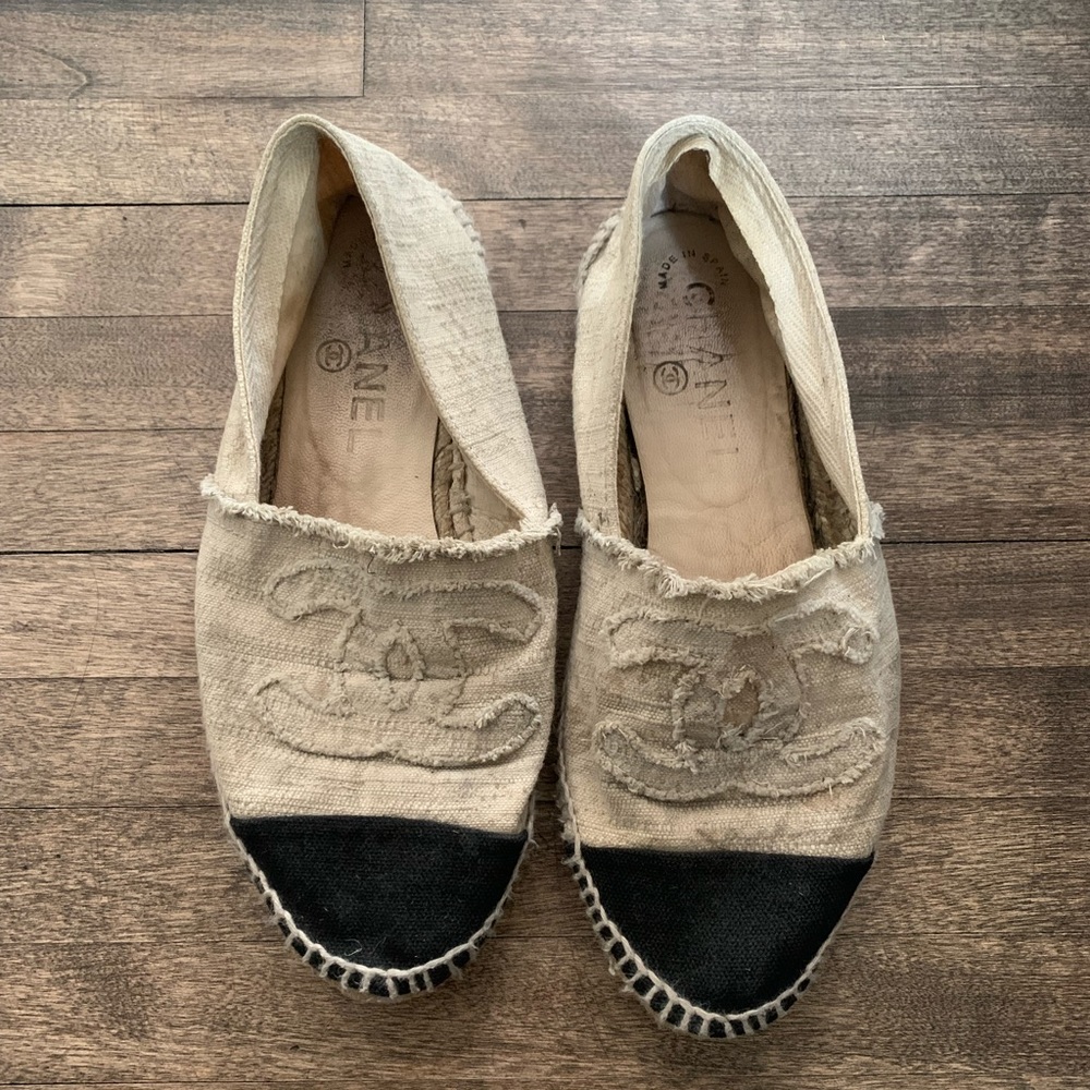 Chanel Espadrilles in Cream/Black combination (38)